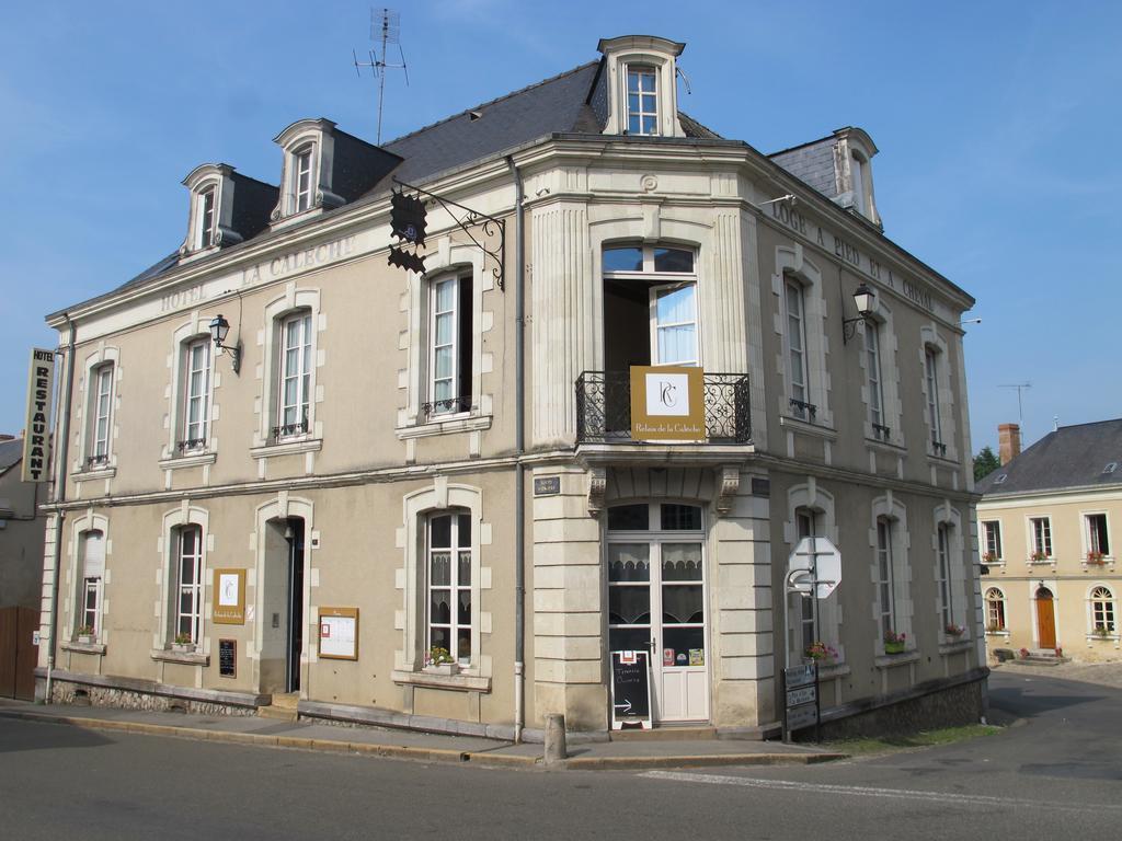 Le Relais de la Calèche Hotel Saint-Denis-dʼAnjou Esterno foto