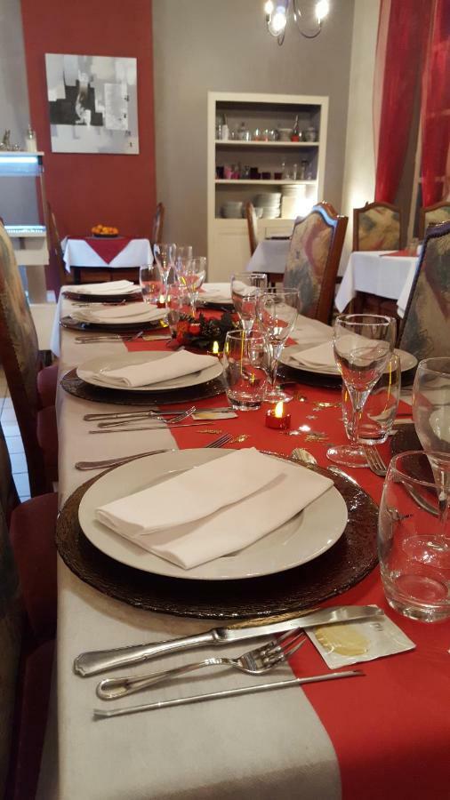 Le Relais de la Calèche Hotel Saint-Denis-dʼAnjou Esterno foto