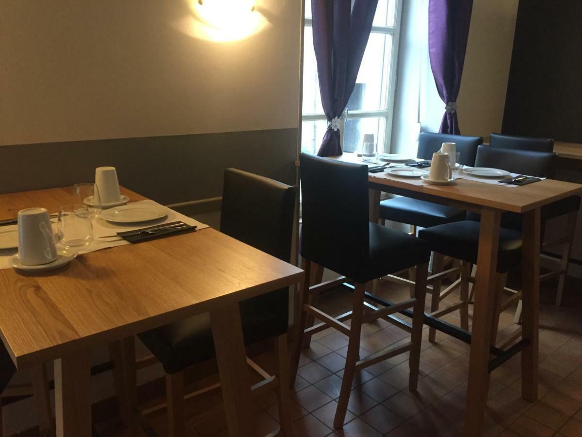 Le Relais de la Calèche Hotel Saint-Denis-dʼAnjou Esterno foto